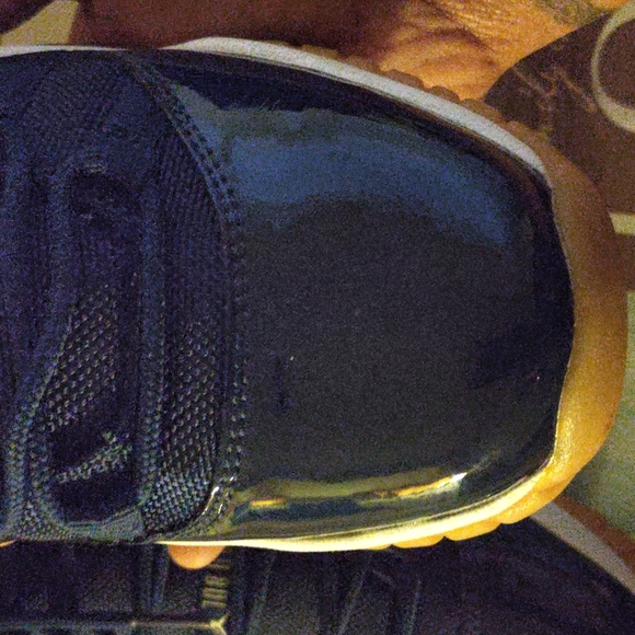 Jordan retro 11 authentic - Picture 3 of 4